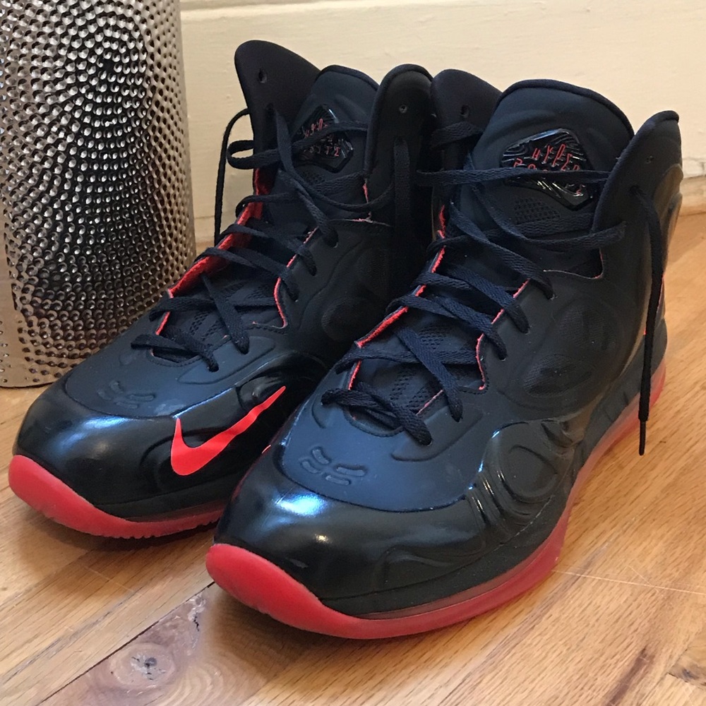 Air Max Hyperposite "Black and Crimson"